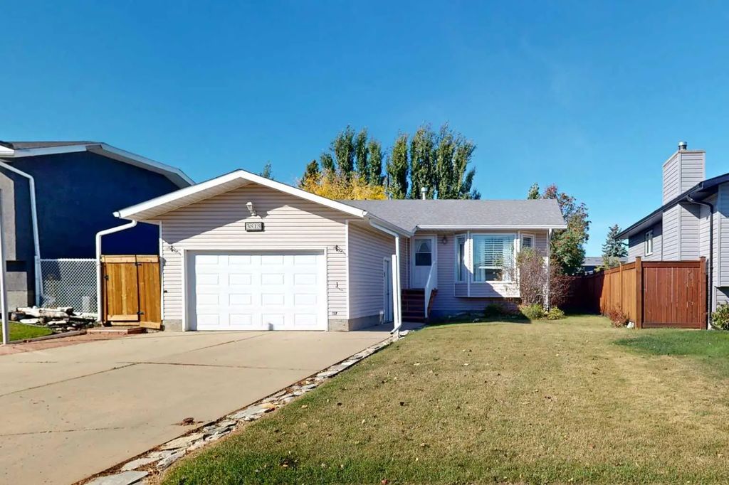 3818 61a Street , Stettler