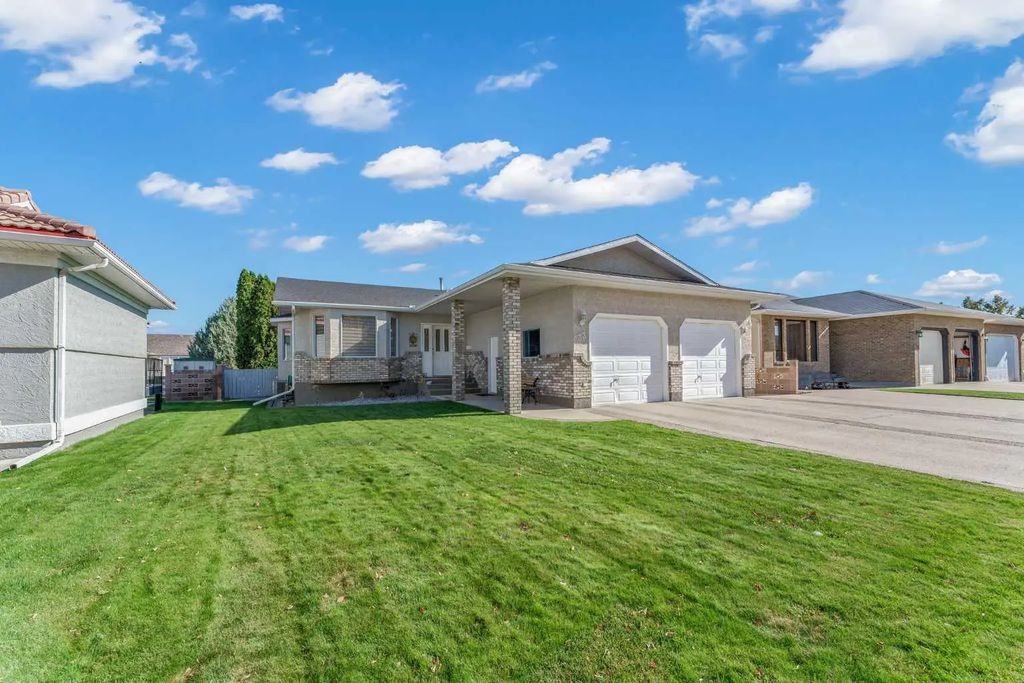 33 Park Meadows Drive Se, Medicine Hat