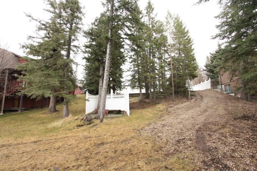 5408 60 Street , Rocky Mountain House