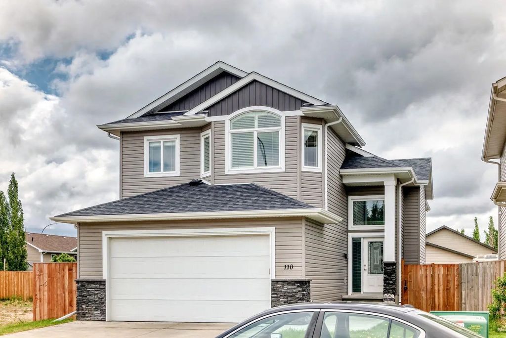 110 Cedar Square , Blackfalds