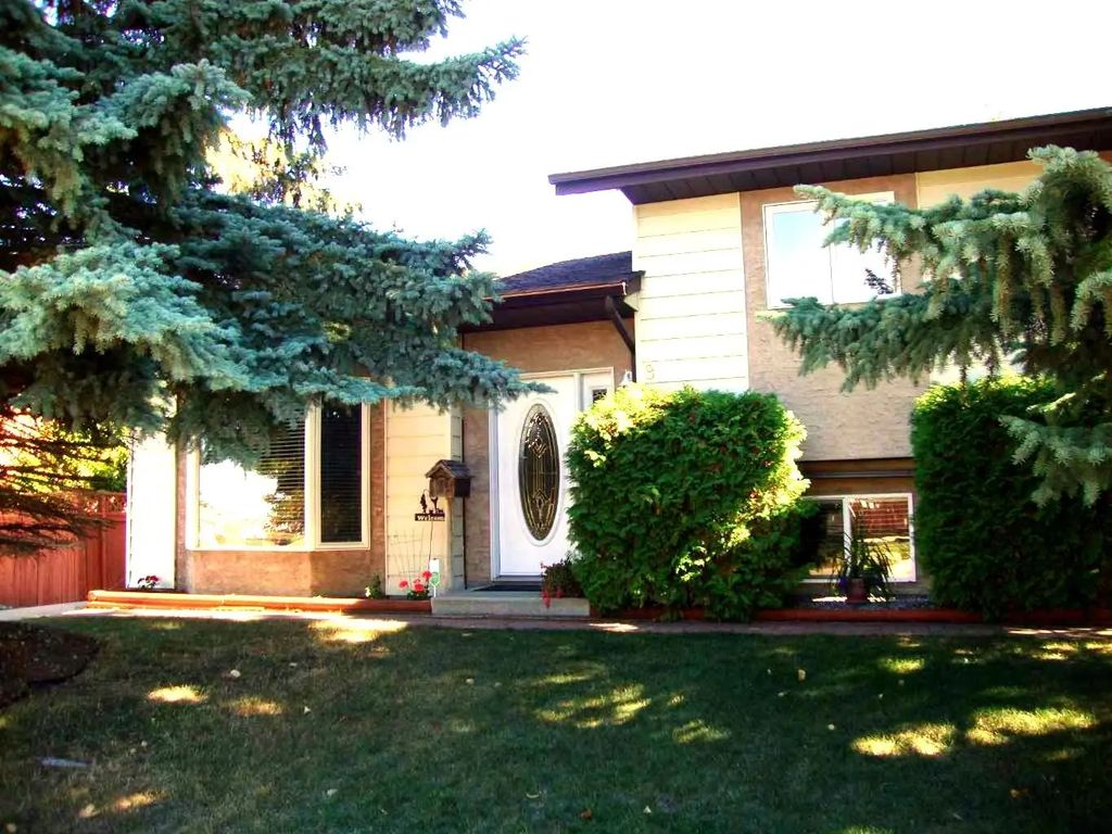 9 Ray Avenue , Red Deer