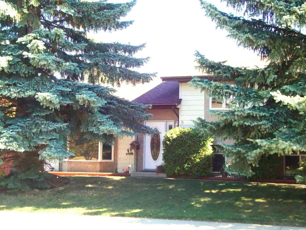 9 Ray Avenue , Red Deer