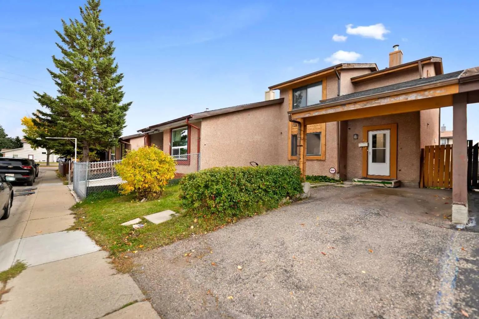 40 Pinecliff Close Northeast, Calgary – Residential Semi Detached (Half Duplex) Listing Photo 7