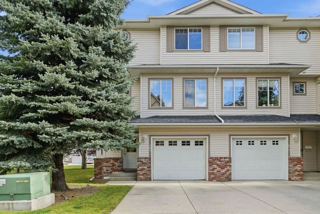 23 Country Hills Cove Nw, Calgary