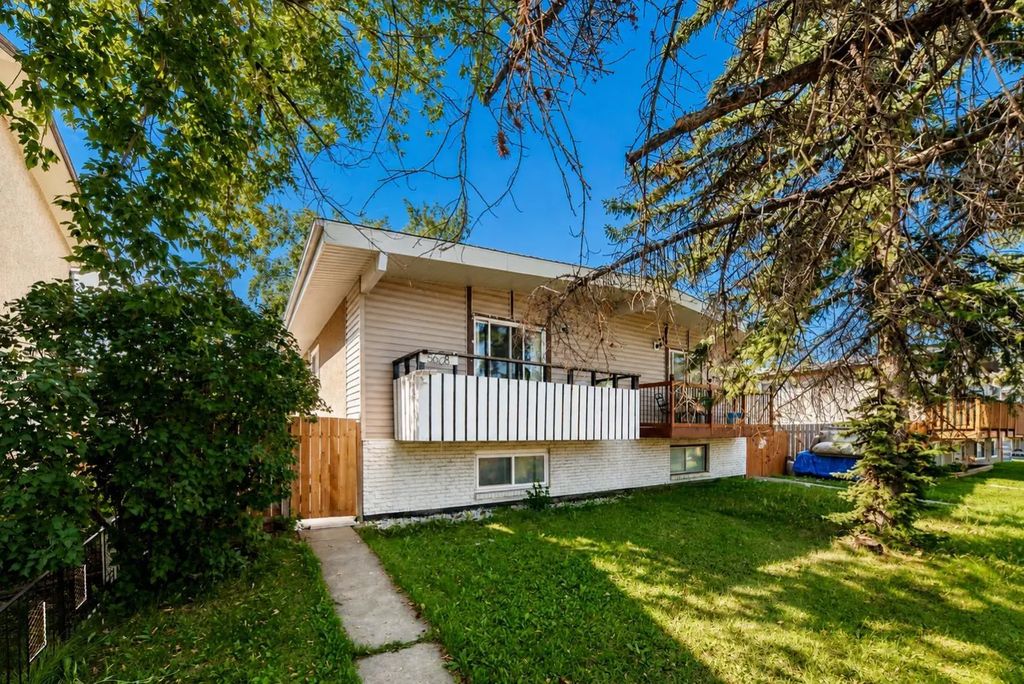 5608 Pensacola Crescent Se, Calgary