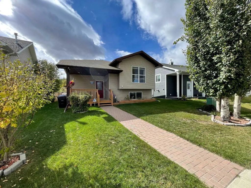 54 Valarosa Drive , Didsbury