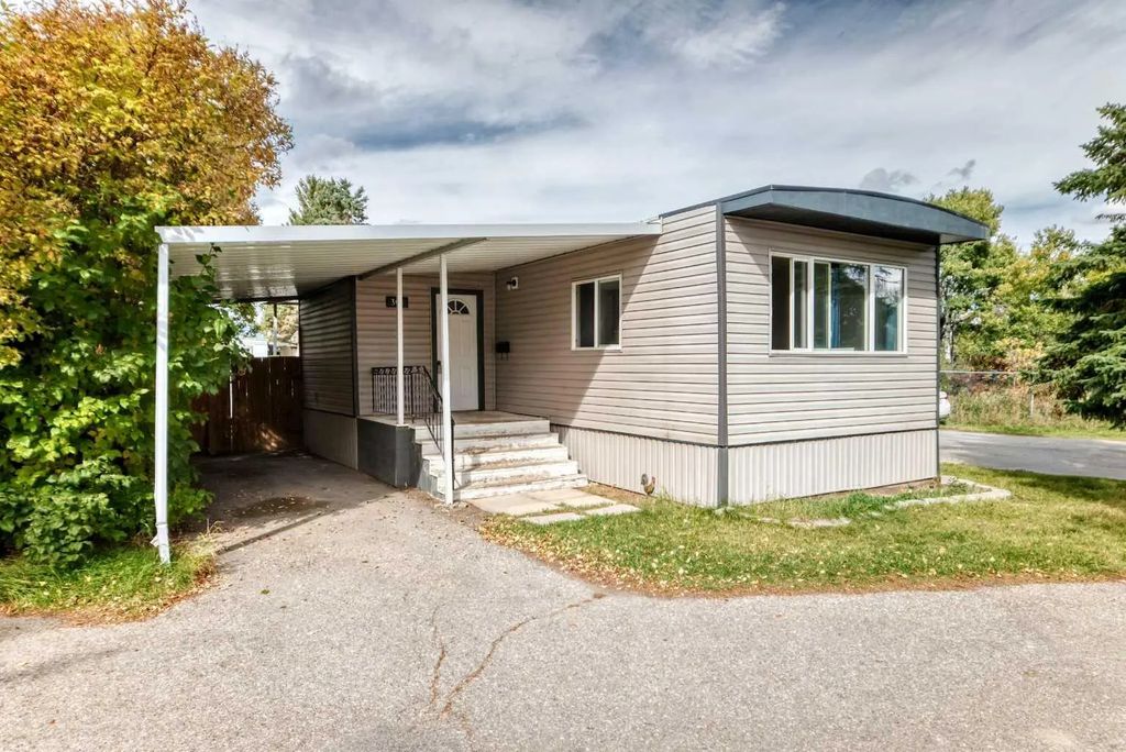 308 3223 83 Street Nw, Calgary