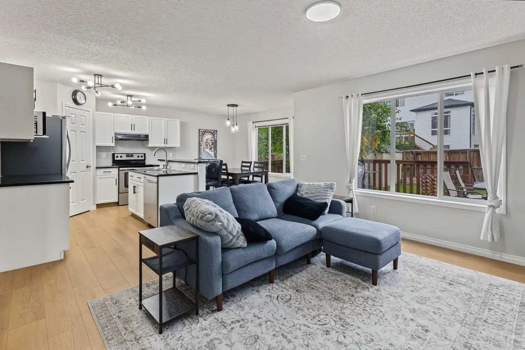16 Evansbrooke Rise Nw, Calgary