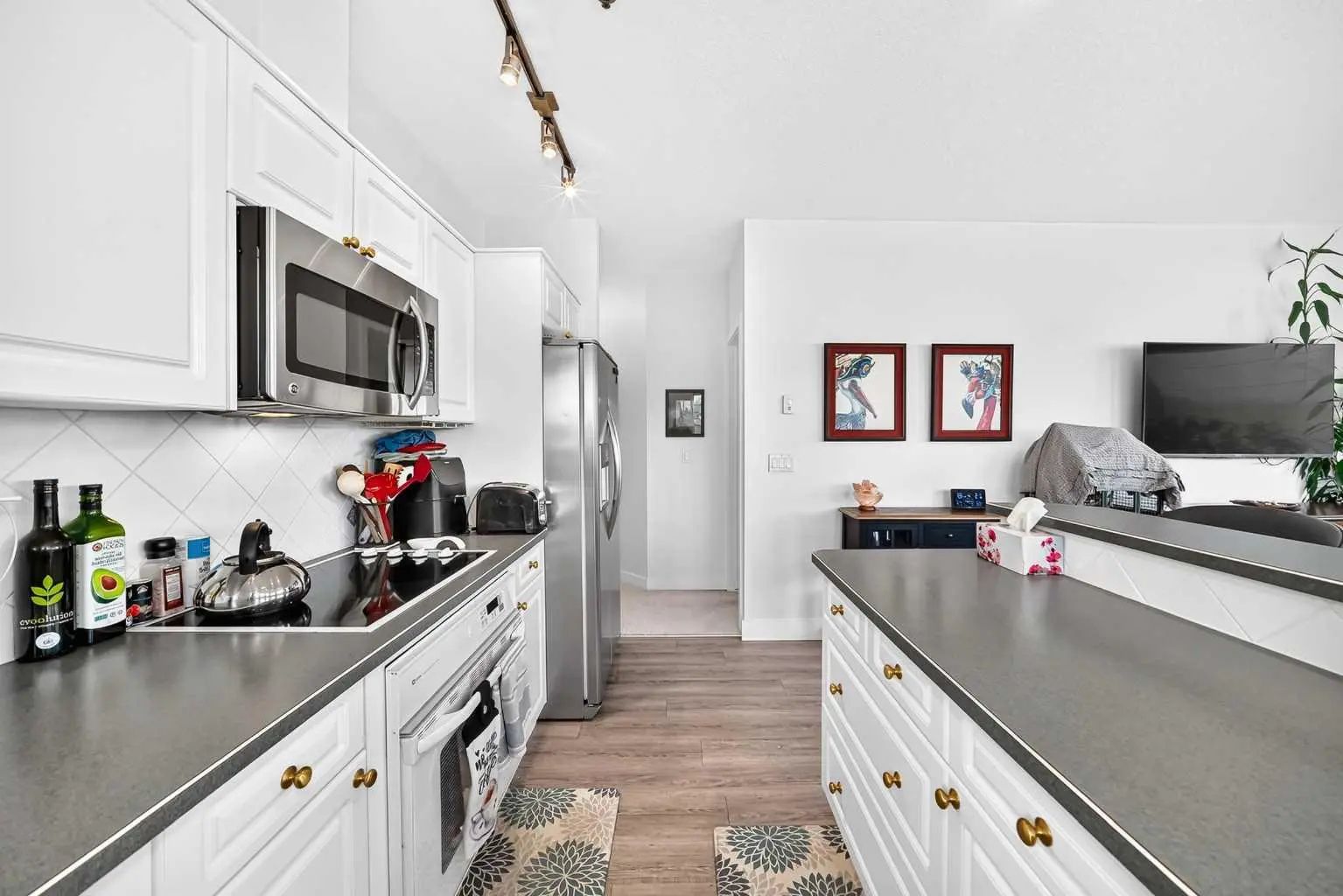 305 3412 Parkdale Boulevard Northwest, Calgary – Residential Apartment Listing Photo 17