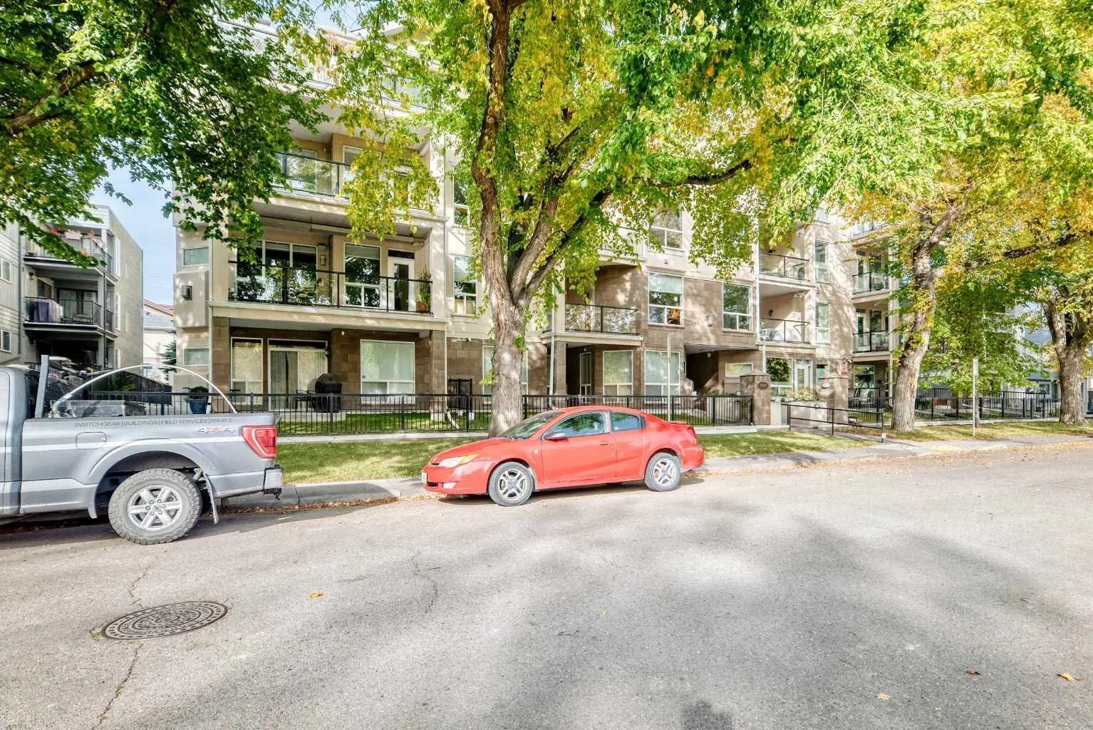 305 3412 Parkdale Boulevard Northwest, Calgary – Residential Apartment Listing Photo 2