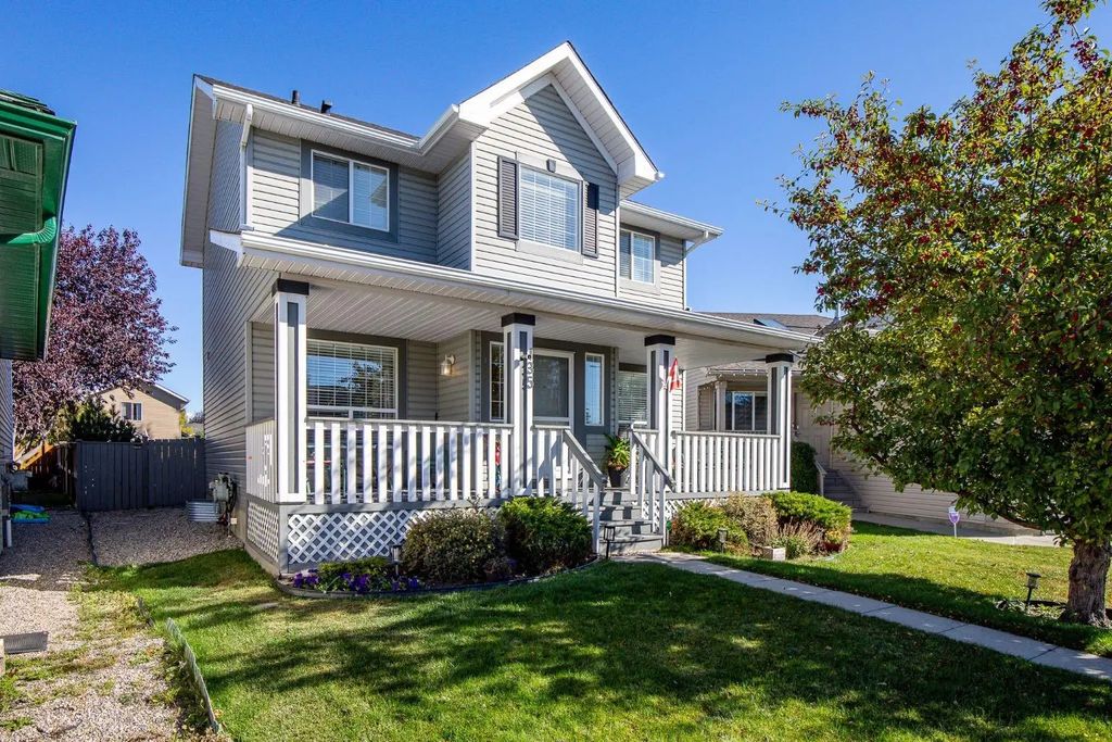 135 Springs Crescent , Airdrie