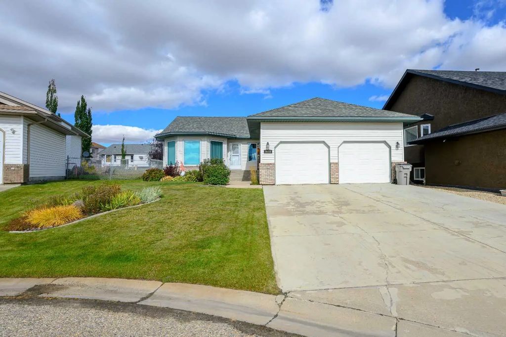 9114 110a Avenue , Grande Prairie