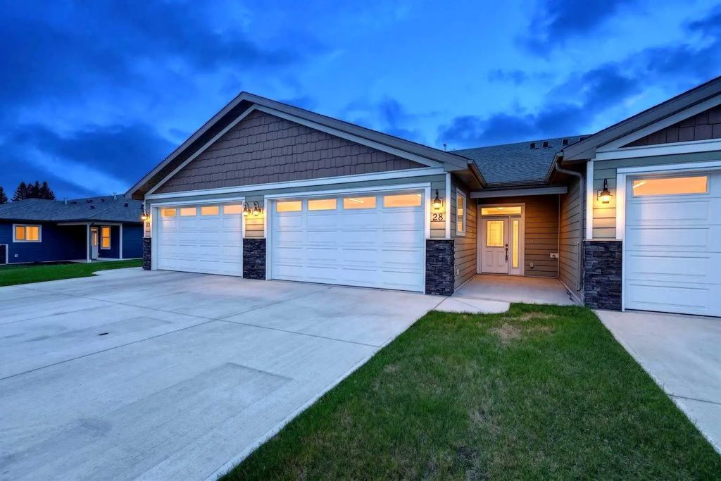 28 610 4 Avenue Sw, Sundre
