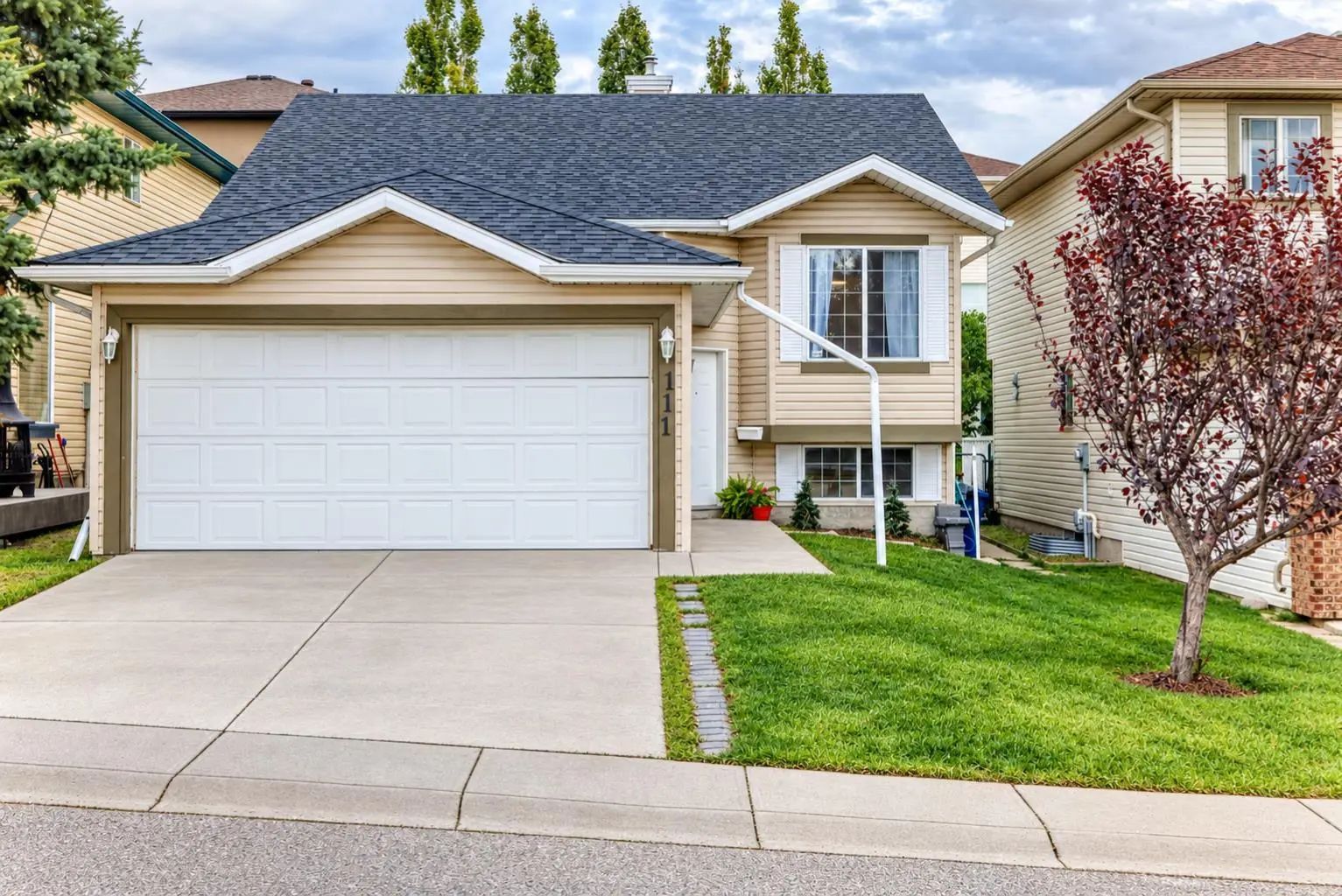 Home for Sale Located at 111 Arbour Stone Crescent Northwest, Calgary, Alberta