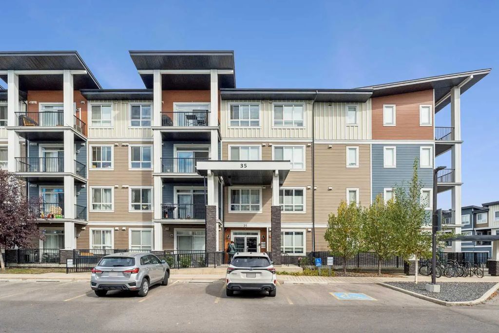 303 35 Walgrove  Se, Calgary