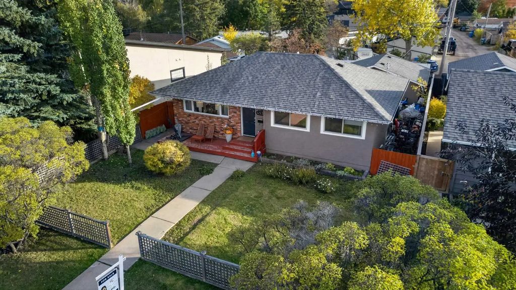 4539 26 Avenue Sw, Calgary