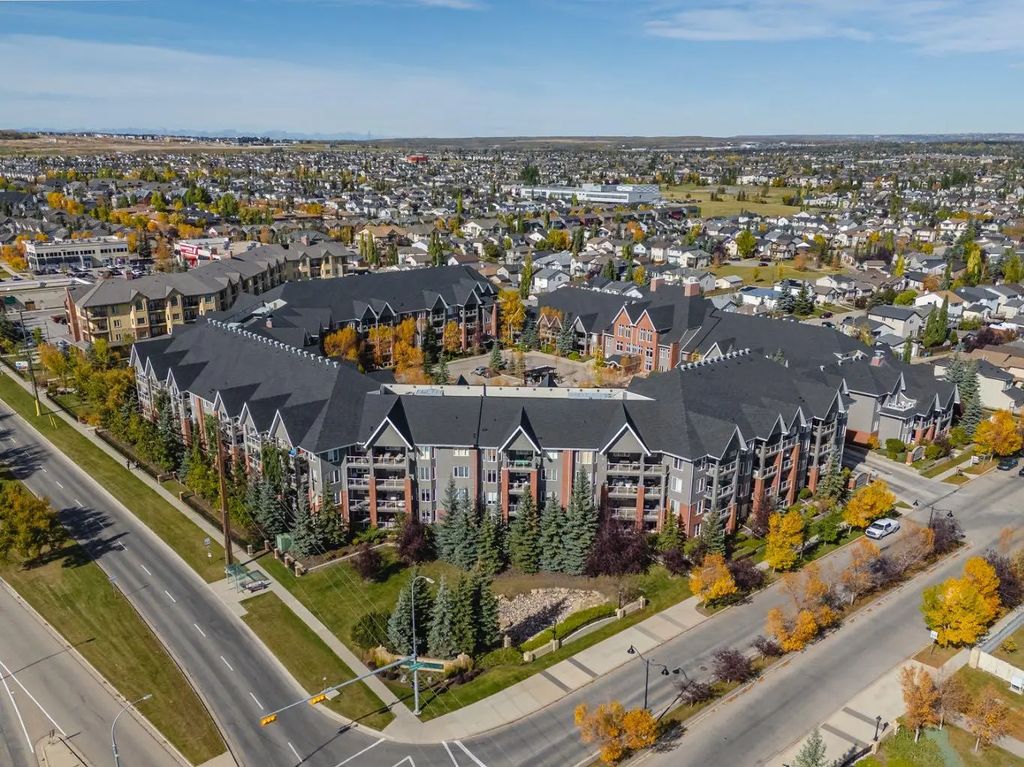 237 15 Everstone Drive Sw, Calgary