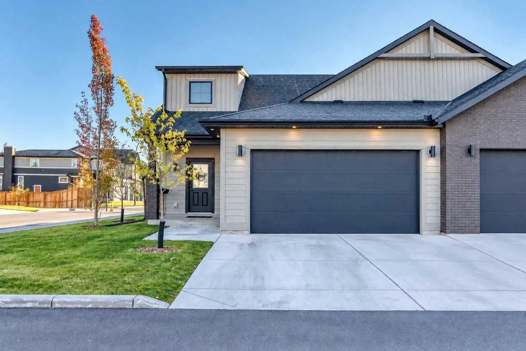 2000 15 Coopersfield Link Sw, Airdrie