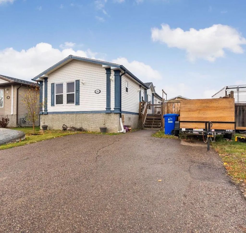 204 Elm Street , Fort McMurray