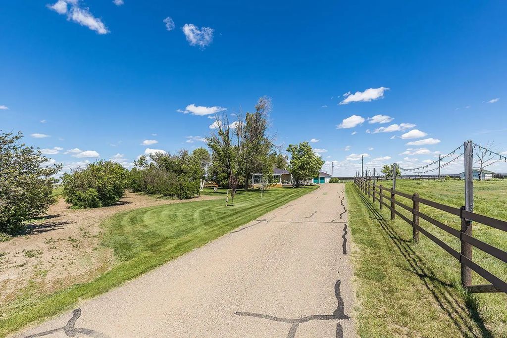 14017 Range Road 65  , Rural Cypress County