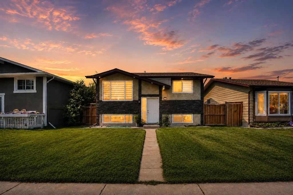 115 Abingdon Crescent Ne, Calgary