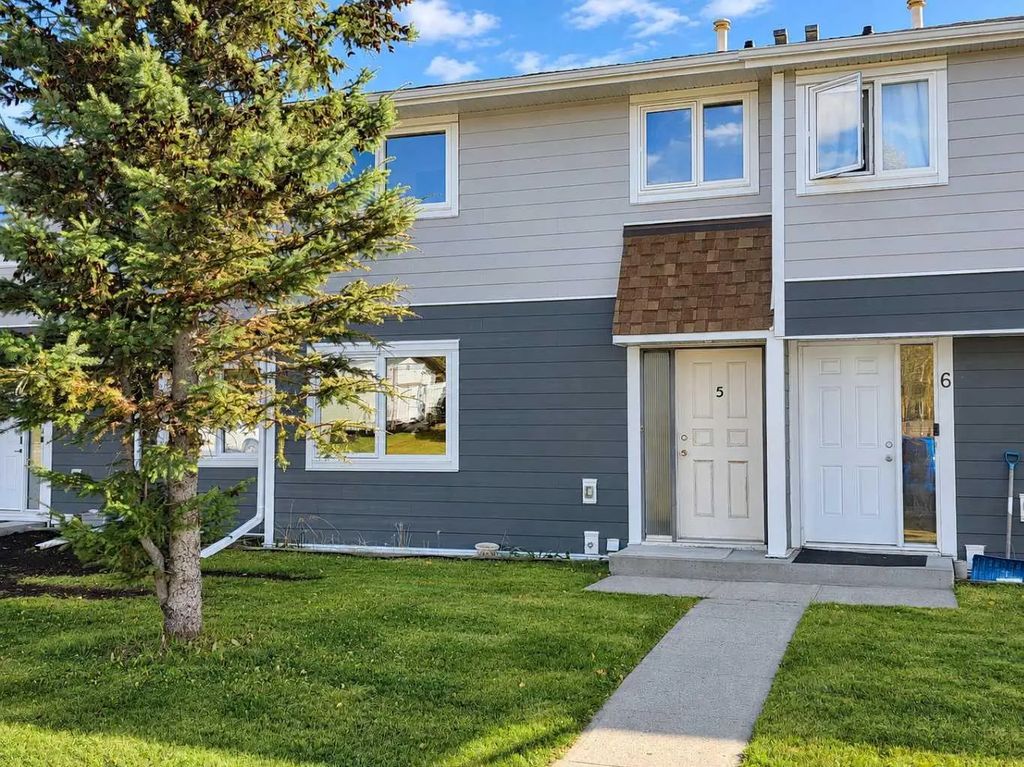 5 97 Avenue  , Grande Cache