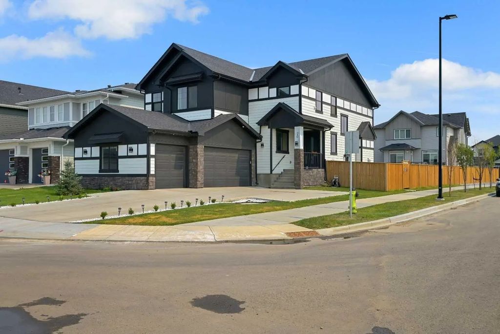 70 South Shore Bay , Chestermere