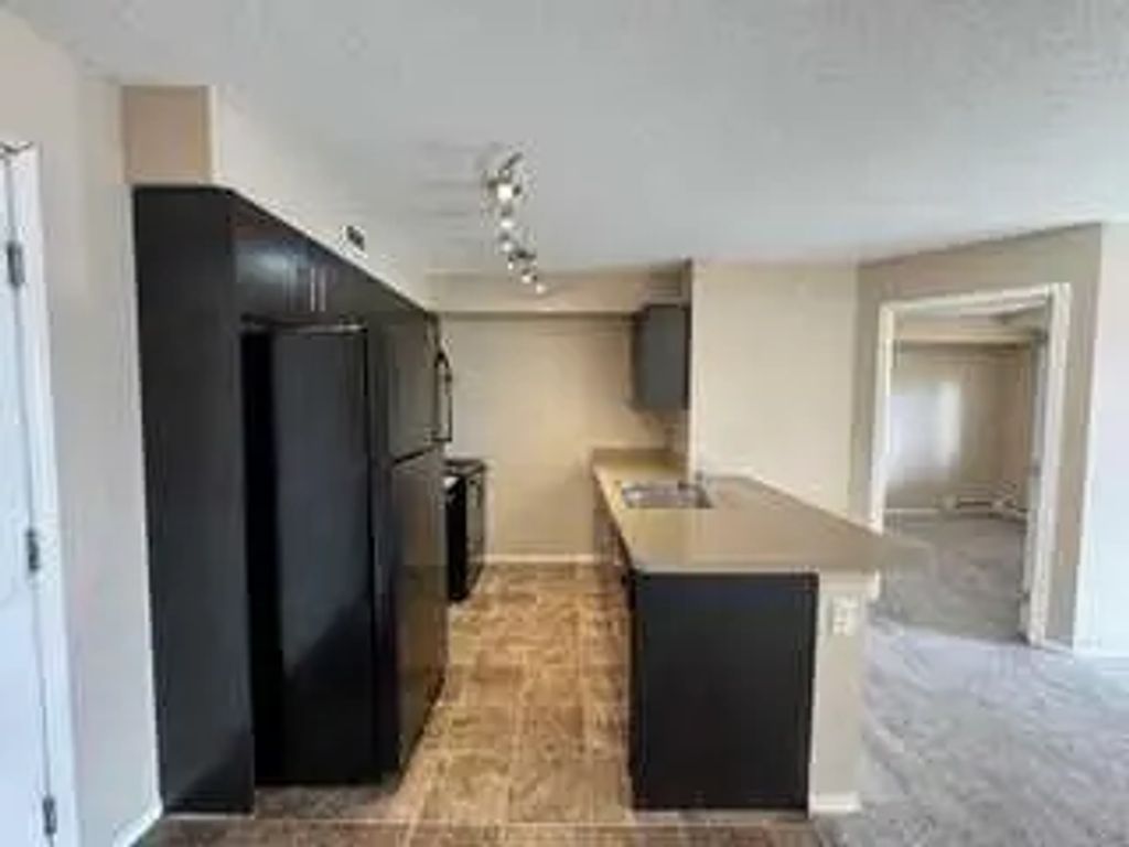 404 7130 80 Avenue Ne, Calgary