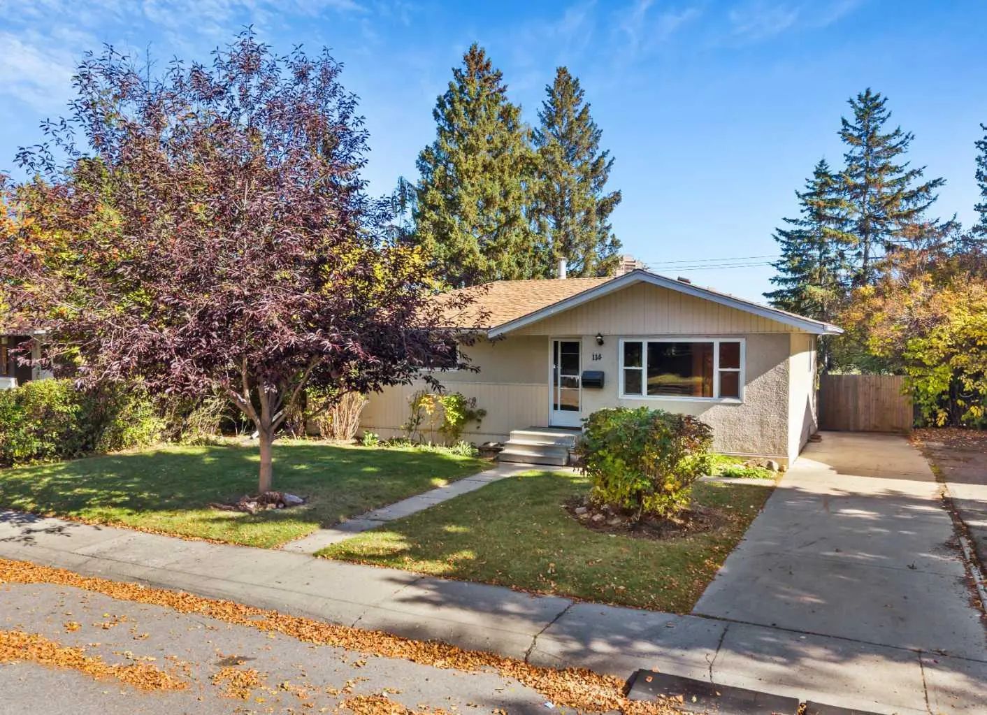 Photo for MLS®# A2349618 - home for sale at 114 Havenhurst Crescent Southwest, Haysboro, Calgary Alberta