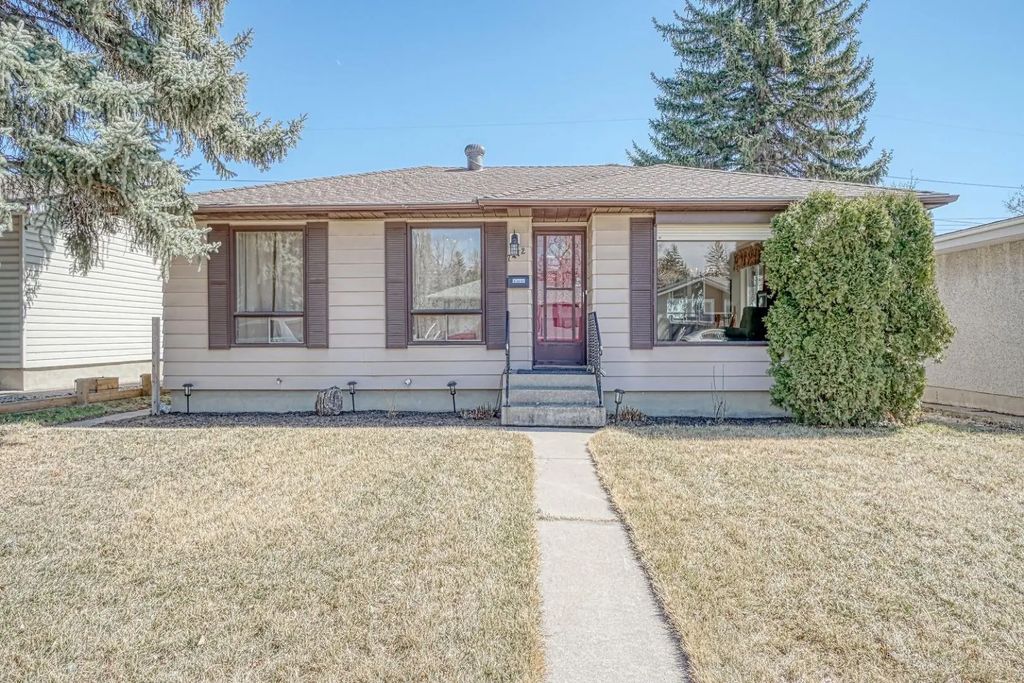 7412 Fleetwood Drive Se, Calgary