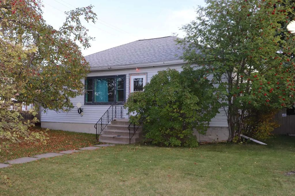 5015 6 Avenue  , Edson