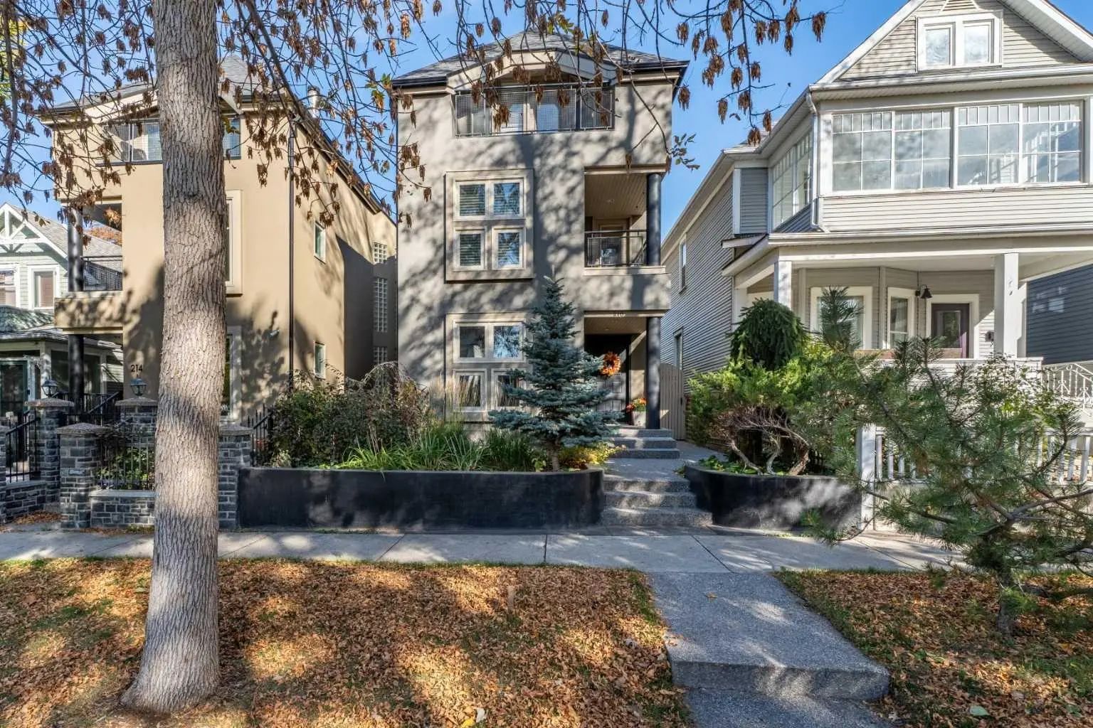 216 4 Avenue Ne Calgary Alberta T2E 0J1 Crescent Heights Details