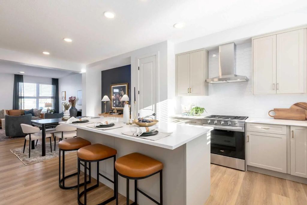 696 Sora Boulevard Se, Calgary