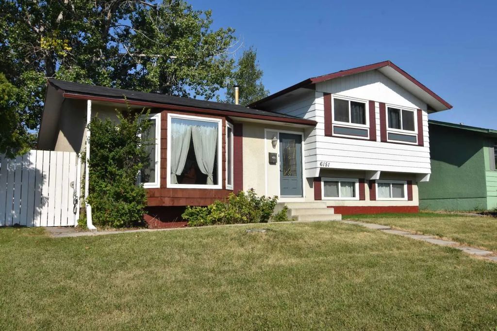 6151 Penworth Road Se, Calgary