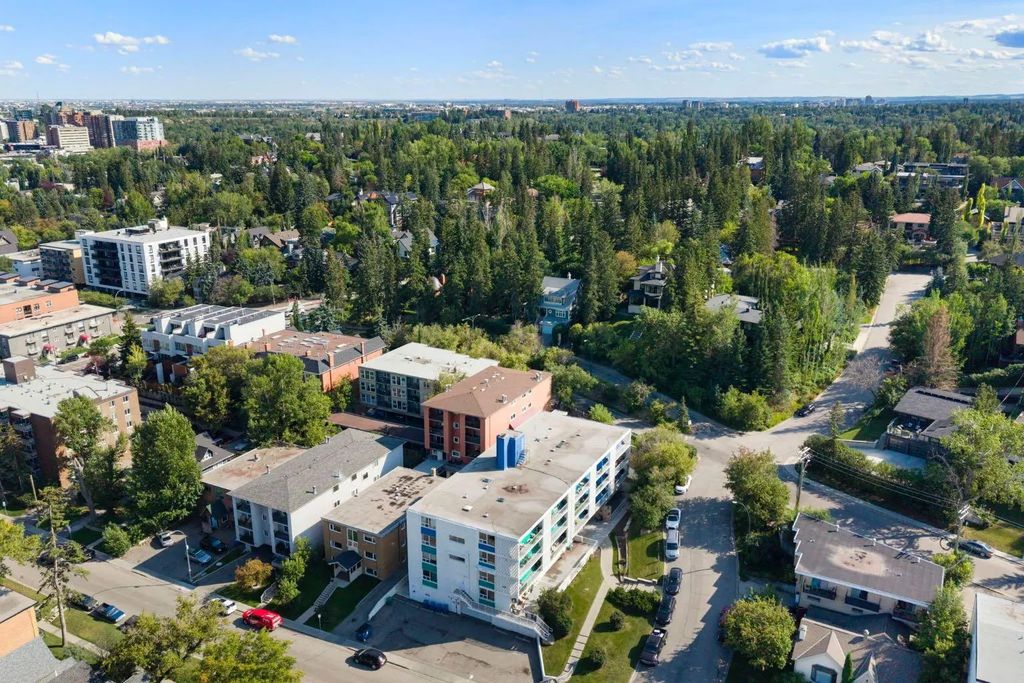 4 930 Royal Avenue Sw, Calgary