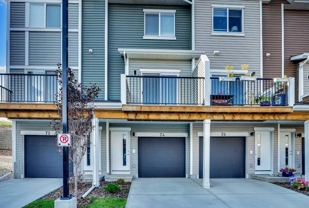 74 Tuscany Summit Square Nw, Calgary