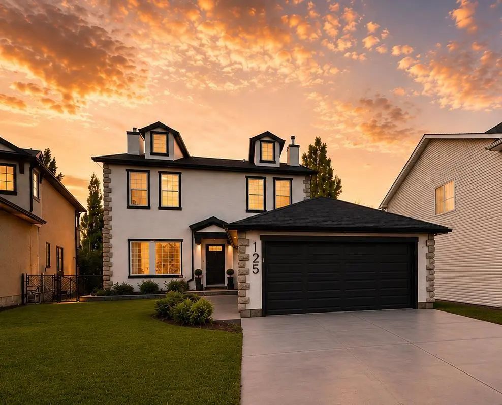 Photo for MLS®# A2349807 - home for sale at 125 Discovery Place Southwest, Discovery Ridge, Calgary Alberta