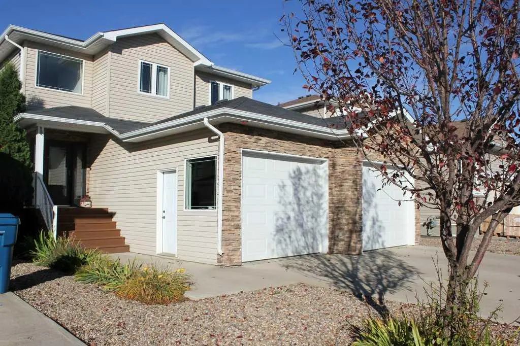 938 Manor Place Se, Redcliff