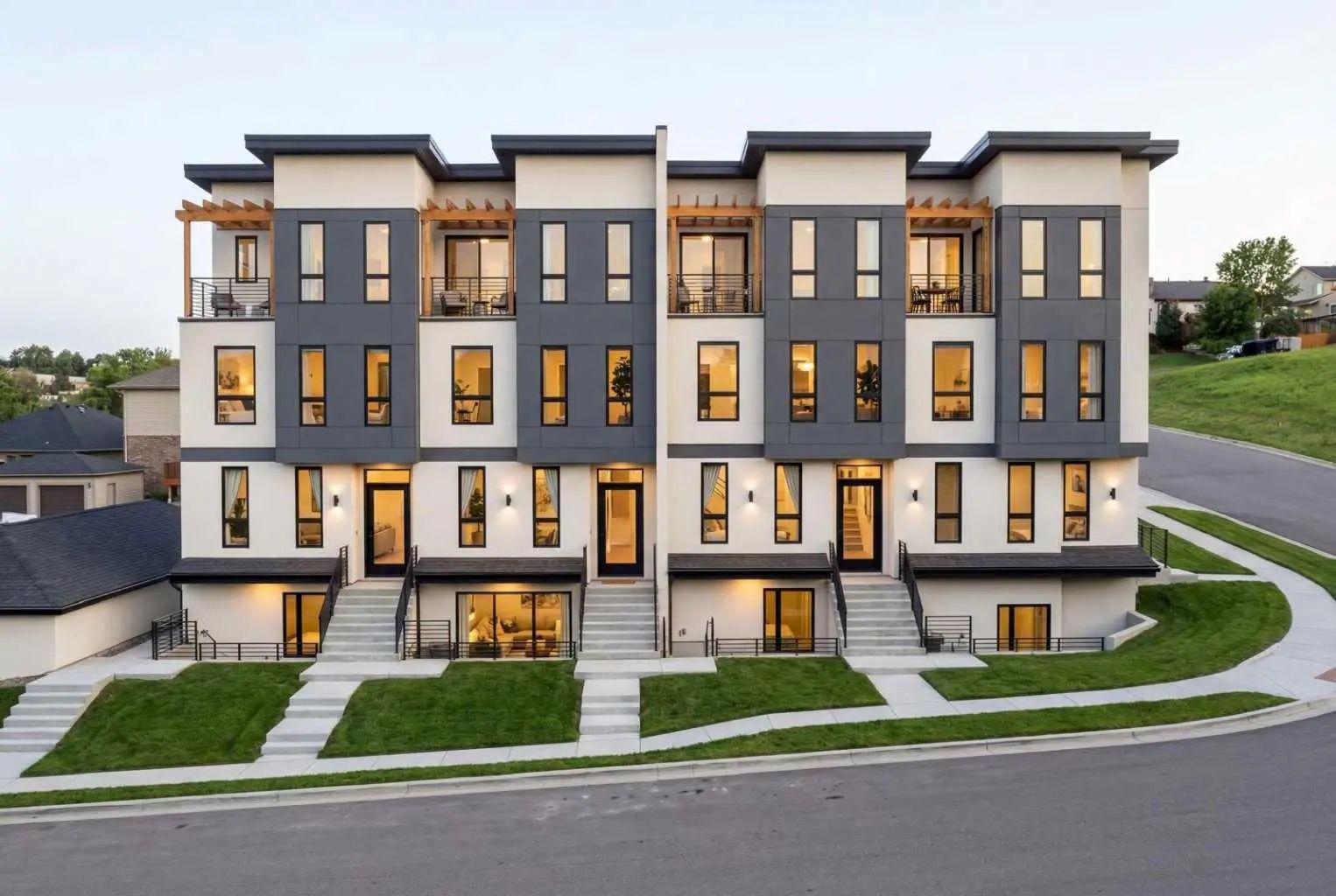 Home for Sale Located at 5811 Dalgetty Drive Northwest, Calgary, Alberta