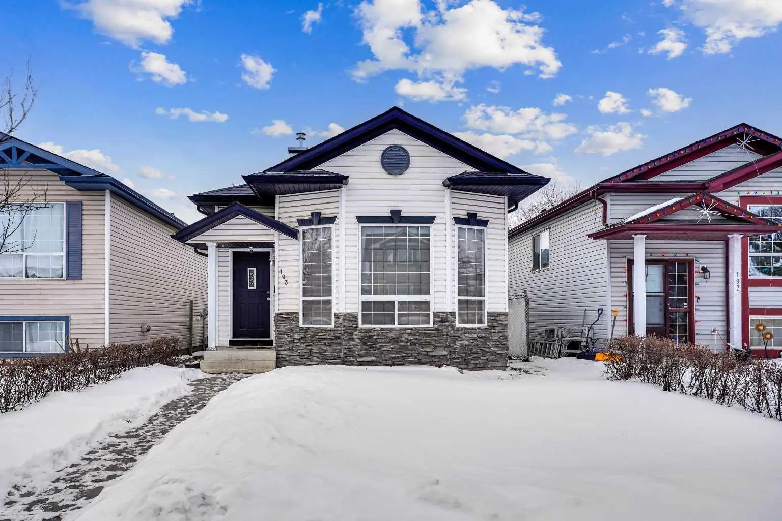193 Martindale Drive Ne Calgary Alberta T3J3X9 Martindale Details