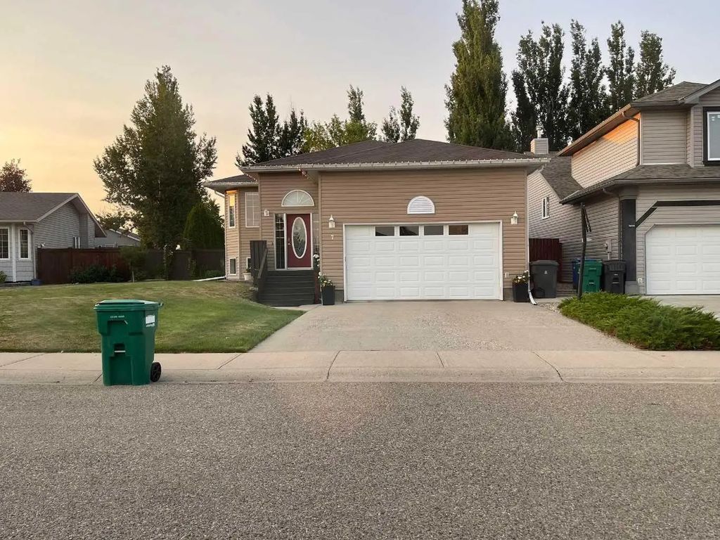7 Mt Alderson Place W, Lethbridge