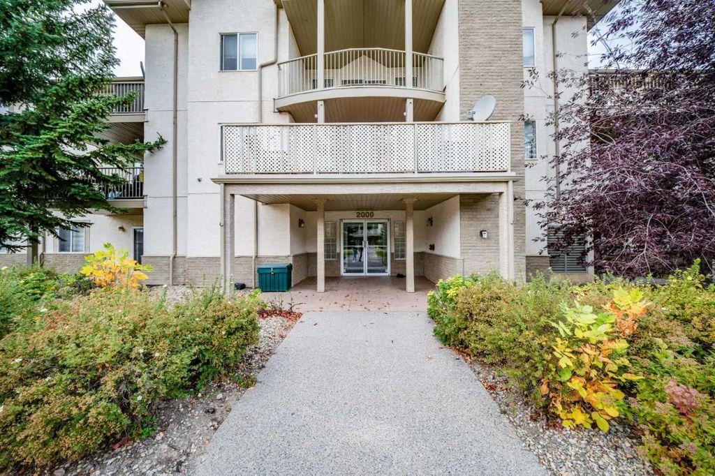 2107 20 Harvest Rose Park Ne, Calgary