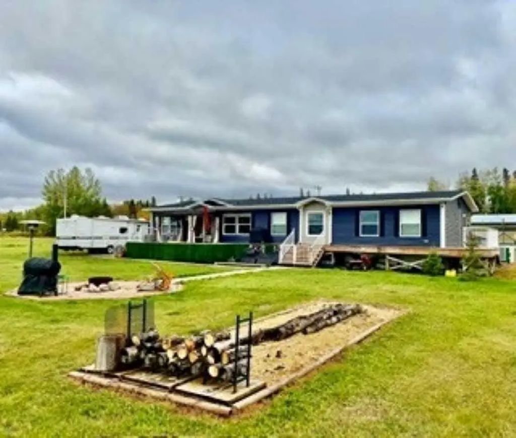 890 Pelican Road , Wabasca