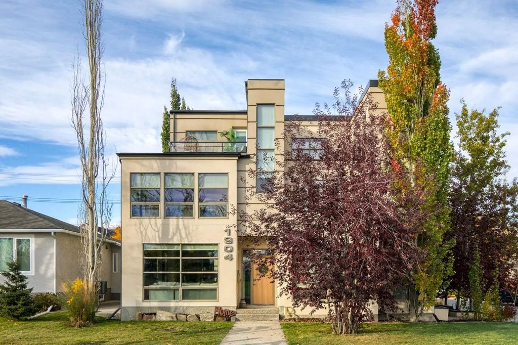 1904 50 Avenue SW, Calgary