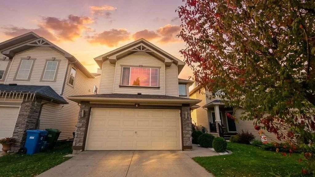 6 Cranwell Manor Se, Calgary