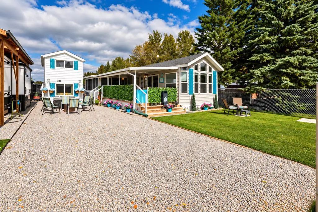 39 12036 Township Road 422  , Rural Ponoka County