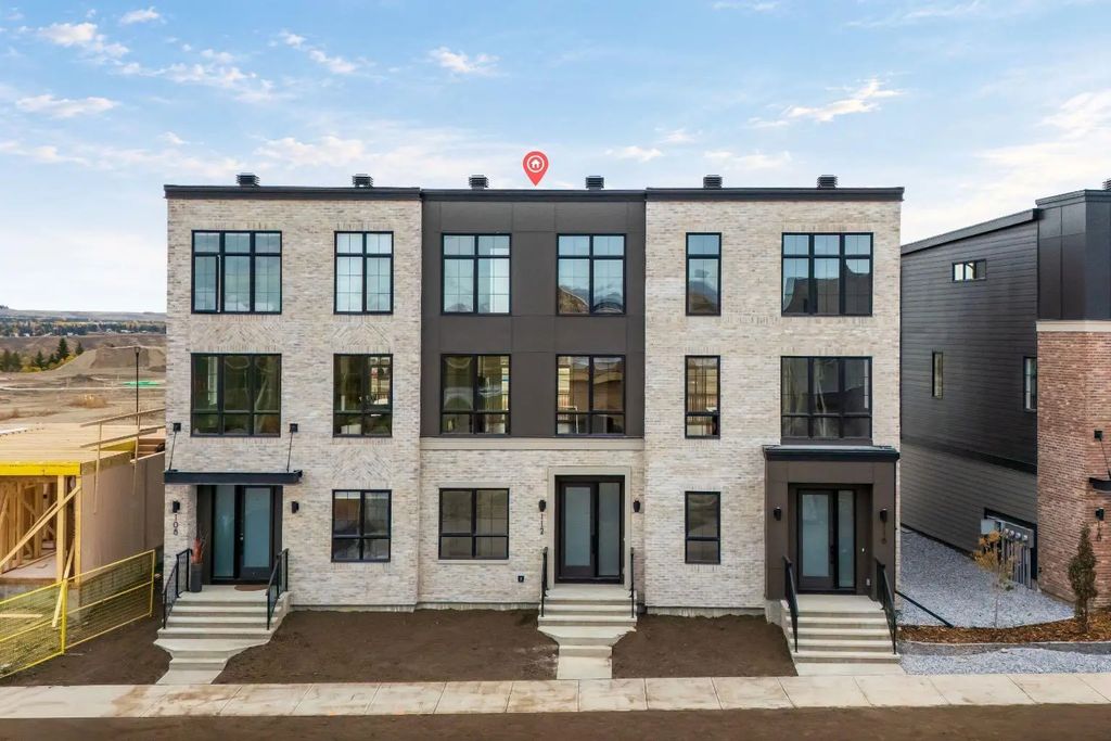 112 Greenwich Drive Nw, Calgary