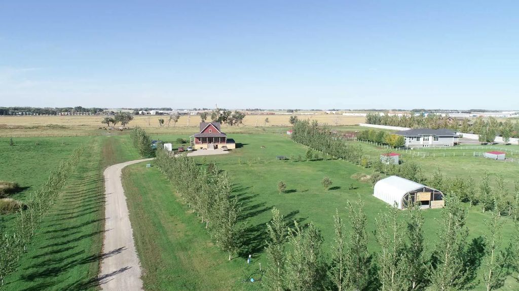 77 210044 Highway 512  , Rural Lethbridge County