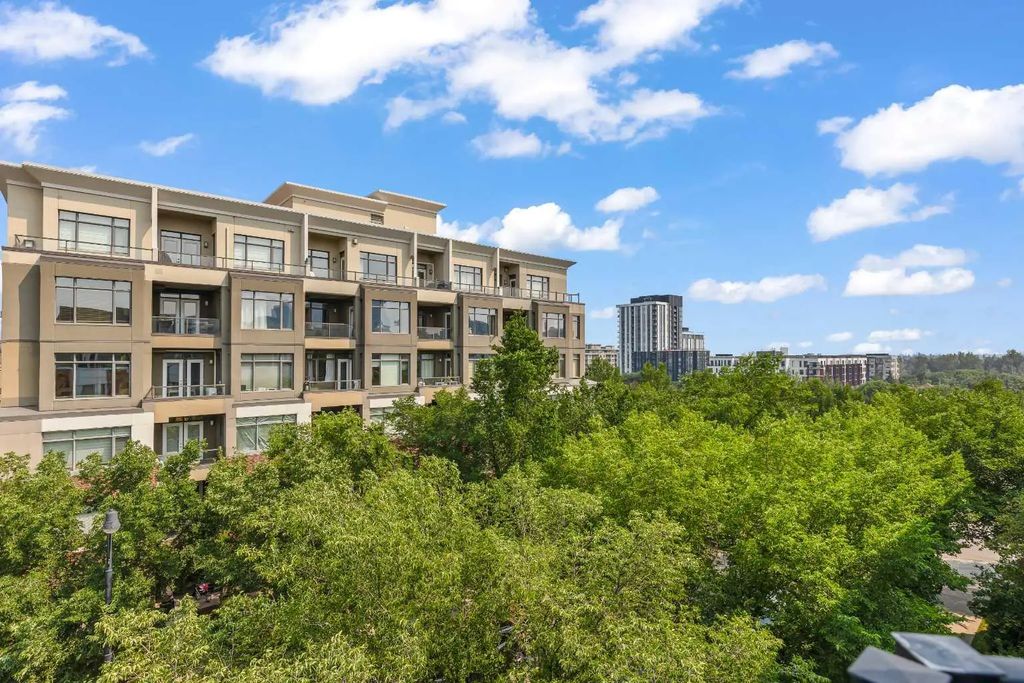 405 880 Centre Avenue Ne, Calgary