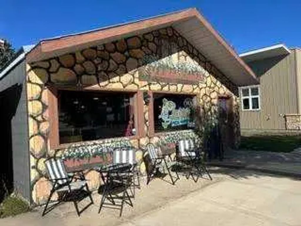 4920 50 Street , Alix